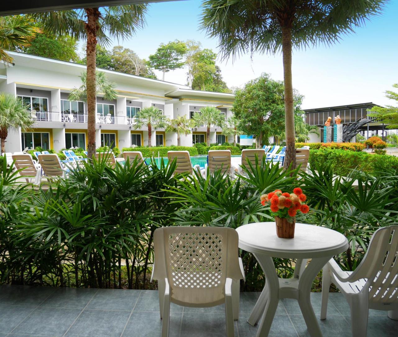 Gypsy Sea View Resort- Island 3* Pulau Phi Phi